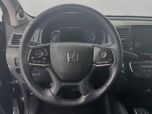 Certified 2020 Honda Pilot Touring image 11