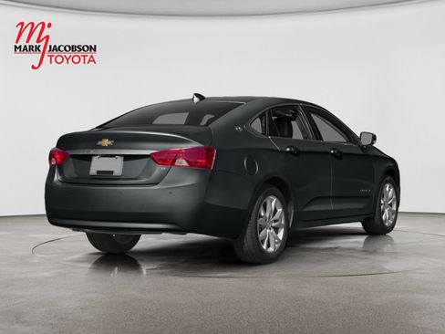 Used 2016 Chevrolet Impala LT FWD image 2