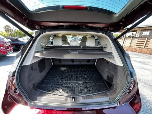 Used 2018 Lincoln MKC Select w/ Select Plus Package image 23