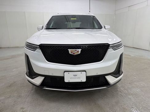 Certified 2025 Cadillac XT6 Sport w/ Platinum Package image 14