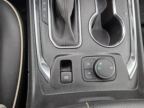 Certified 2023 Chevrolet Traverse Premier image 18