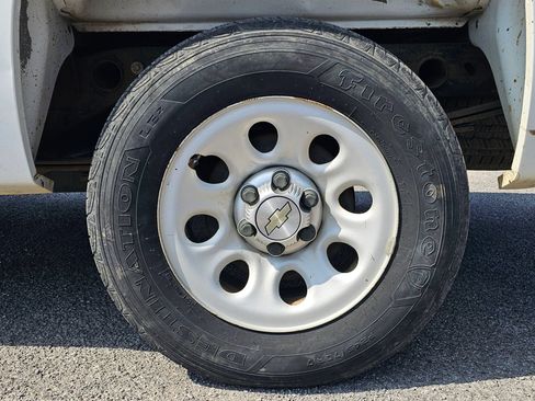 Used 2012 Chevrolet Silverado 1500 W/T RWD image 22