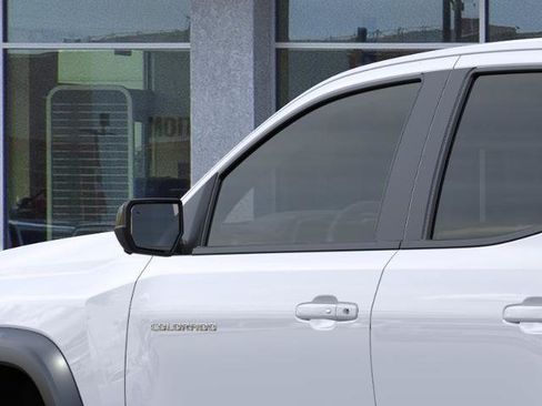 New 2026 Chevrolet Colorado ZR2 w/ Technology Package AWD/4WD image 12