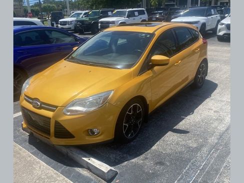 Used 2012 Ford Focus SE FWD image 1