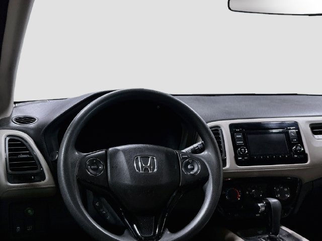 Used 2016 Honda HR-V LX image 19
