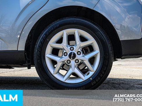 Used 2025 Kia Soul LX w/ LX Technology Package image 17