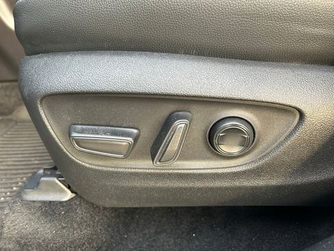 Certified 2025 Toyota Grand Highlander FWD image 18