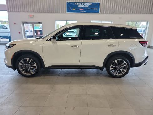 Used 2024 INFINITI QX60 Luxe AWD/4WD image 12