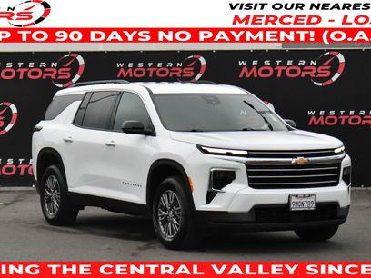 Used 2024 Chevrolet Traverse LT