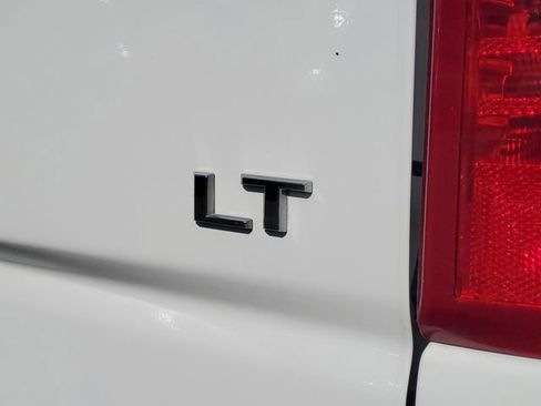 Used 2023 Chevrolet Silverado 2500 LT w/ Convenience Package AWD/4WD image 8