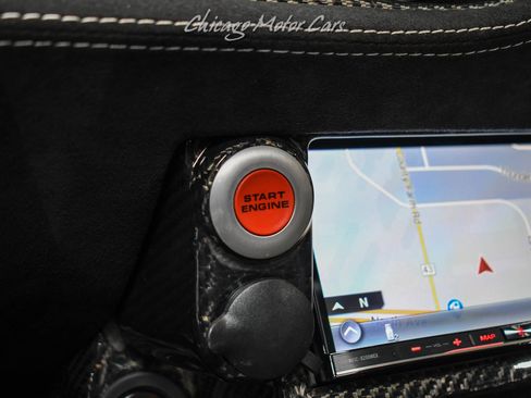 Used 2006 Ford GT image 16