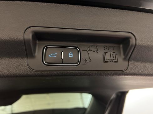 Certified 2023 Ford Explorer XLT w/ Equipment Group 202A image 37