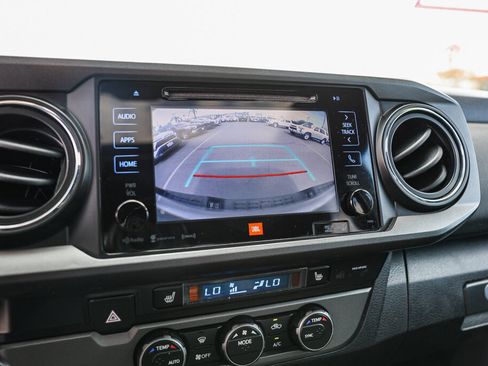 Certified 2019 Toyota Tacoma TRD Off-Road w/ TRD Premium Off Road Package RWD image 15