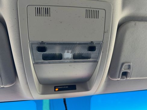 Used 2010 GMC Sierra 1500 SLE w/ Power Pack Plus image 10