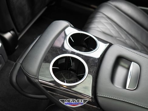 Used 2019 Mercedes-Benz S 560 4MATIC Sedan w/ Premium Package image 22