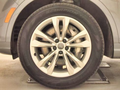 Used 2017 Audi Q7 3.0T Premium Plus AWD/4WD image 17