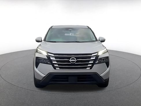 Used 2025 Nissan Rogue SV AWD/4WD image 4