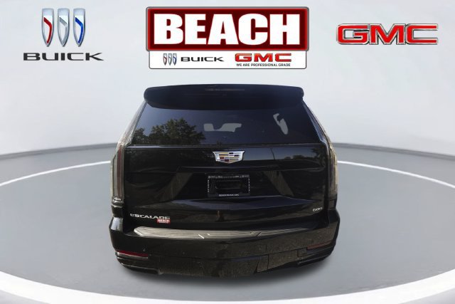 Used 2025 Cadillac Escalade ESV Sport AWD/4WD image 4