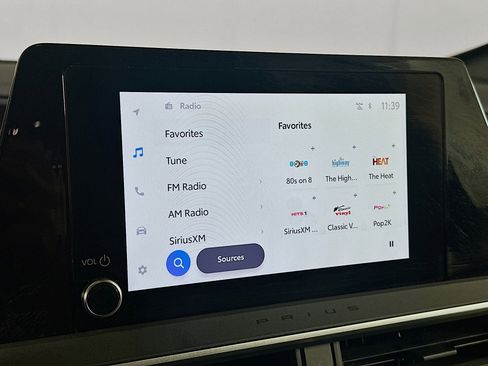 Used 2025 Toyota Prius LE image 19