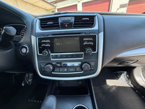 Used 2017 Nissan Altima 2.5 SV image 30