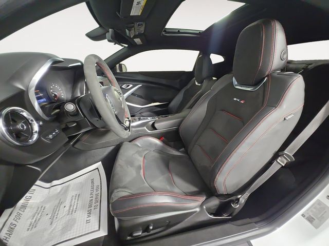 Used 2022 Chevrolet Camaro ZL1 RWD image 10
