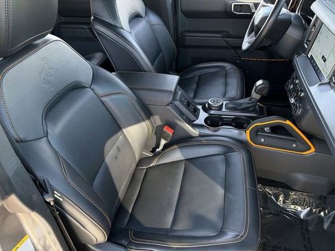 Used 2024 Ford Bronco Badlands AWD/4WD image 12