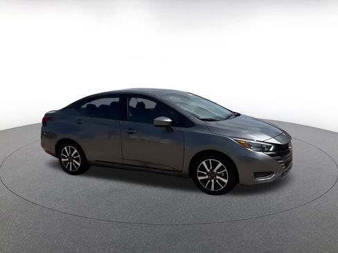 Used 2025 Nissan Versa SV FWD image 2