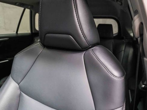 Used 2023 Toyota RAV4 XLE Premium image 21