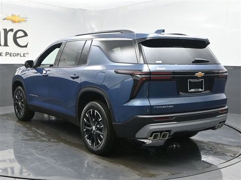 New 2026 Chevrolet Traverse LT w/ Sun and Wheel Package image 15