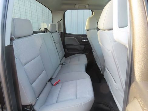 Used 2019 Chevrolet Silverado 1500 Custom w/ Custom Convenience Package AWD/4WD image 29