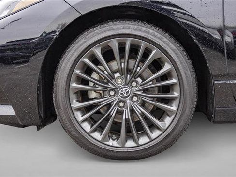 Used 2019 Toyota Avalon XSE w/ All Weather Liner Package image 9