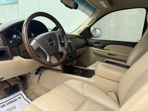 Used 2007 GMC Yukon Denali AWD/4WD image 6