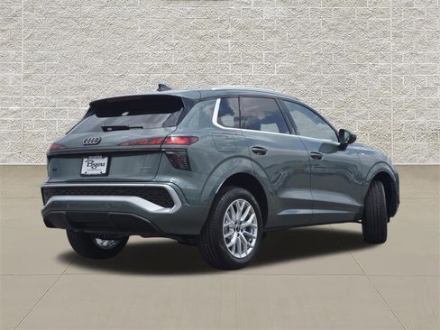 New 2026 Audi Q3 quattro 2.0T AWD/4WD image 7