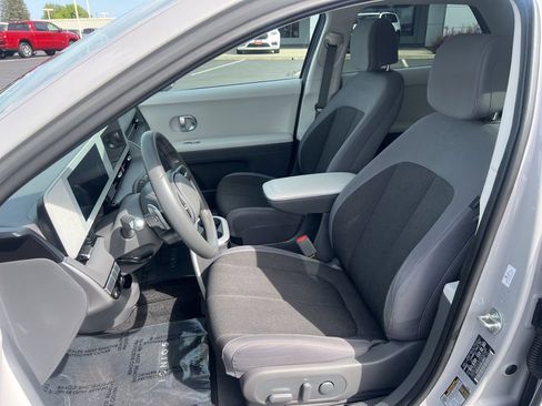 Used 2024 Hyundai Ioniq 5 SE RWD image 28