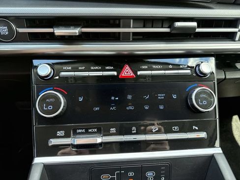 Used 2024 Hyundai Santa Fe SEL AWD/4WD image 18