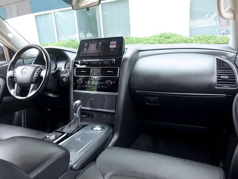 Used 2021 Nissan Armada SV RWD image 7