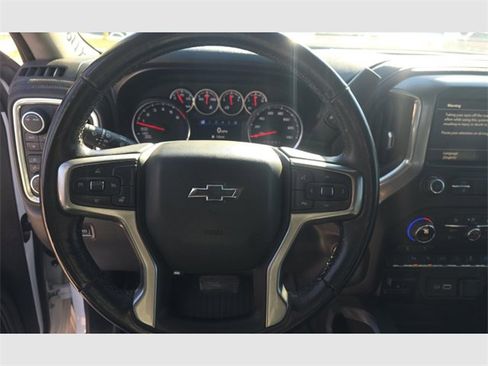 Used 2021 Chevrolet Silverado 1500 LT Trail Boss w/ Convenience Package II image 12