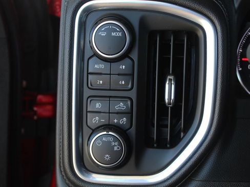 Used 2021 Chevrolet Silverado 1500 LT Trail Boss w/ Bed Protection Package AWD/4WD image 37