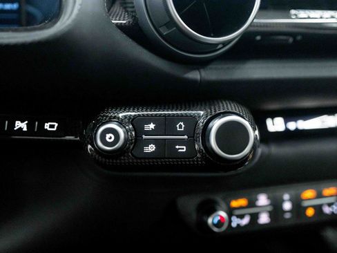 Used 2018 Ferrari 812 Superfast RWD image 58