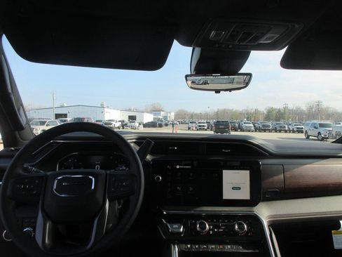 New 2026 GMC Sierra 2500 Denali Ultimate image 18