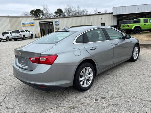 Used 2025 Chevrolet Malibu LT image 5