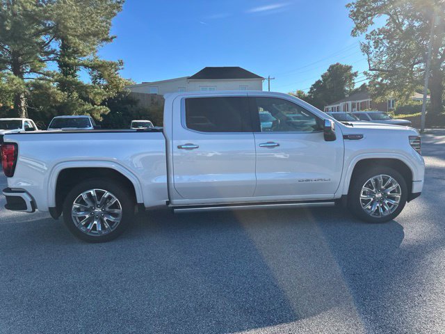 Used 2025 GMC Sierra 1500 Denali w/ Denali Reserve Package AWD/4WD image 13