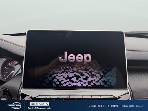 Used 2025 Jeep Compass Latitude w/ Altitude Special Edition AWD/4WD image 14