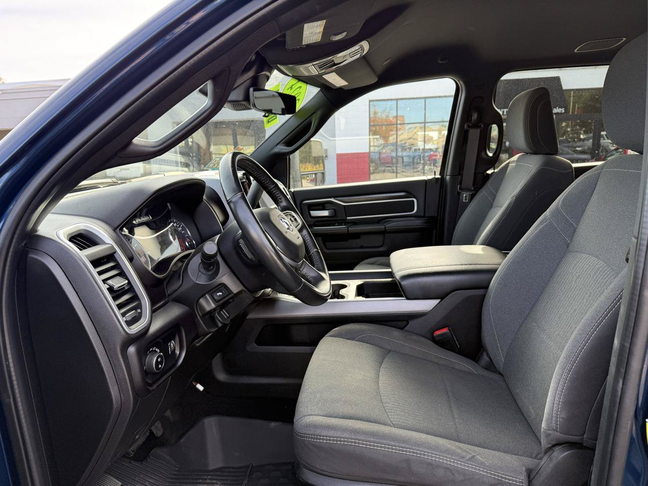 Used 2024 RAM 2500 Big Horn w/ Safety Group AWD/4WD image 27