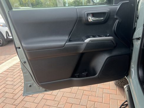 Used 2023 Toyota Tacoma TRD Off-Road w/ Technology Package image 14