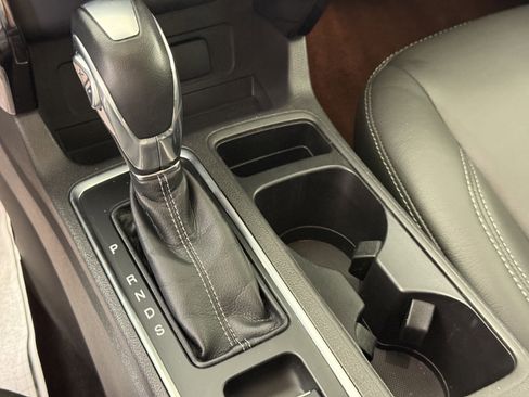 Certified 2019 Ford Escape SE FWD image 22
