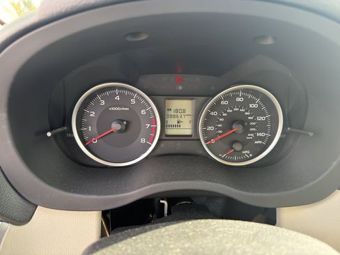 Used 2014 Subaru Crosstrek 2.0i Premium image 6