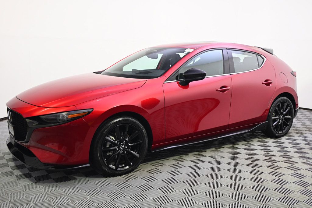 Used 2025 MAZDA MAZDA3 Hatchback w/ Appearance Package AWD/4WD image 2