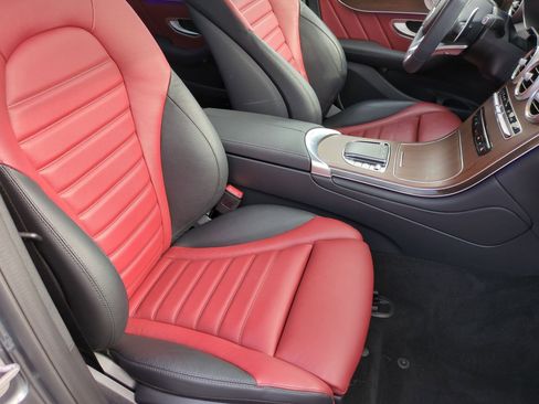 Certified 2021 Mercedes-Benz GLC 43 AMG 4MATIC image 40