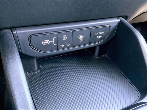 Used 2025 Kia K4 FWD image 34